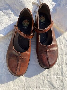 Earth Spirit Brown Leather Mary Jane Flats with Strap